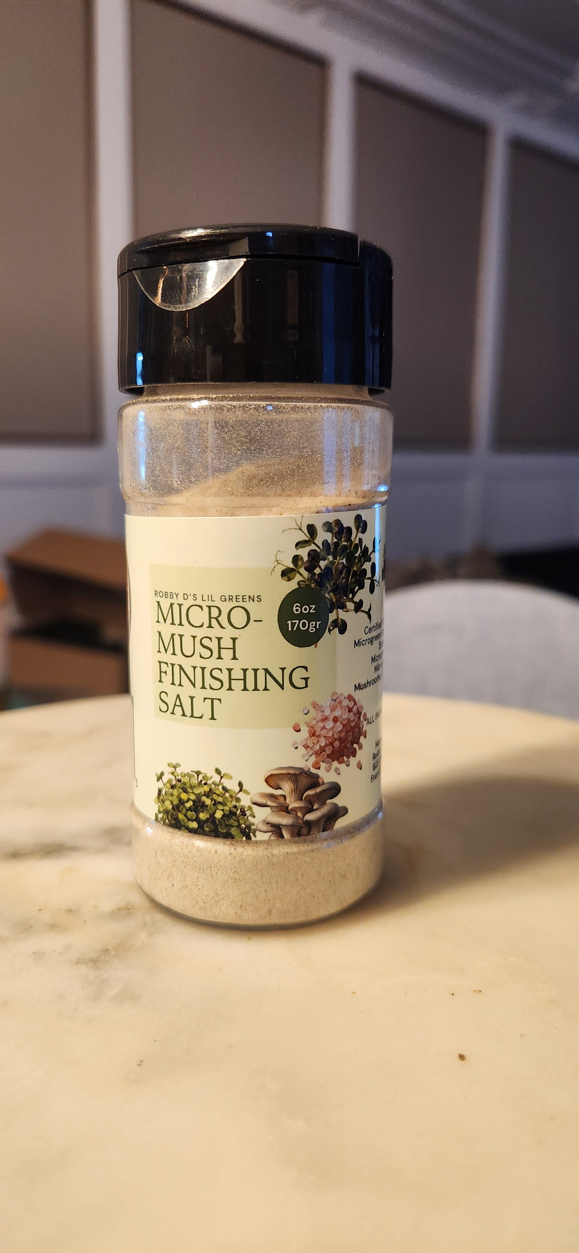 Microgreen and Mushroom mixed with pink Himalayan salt.